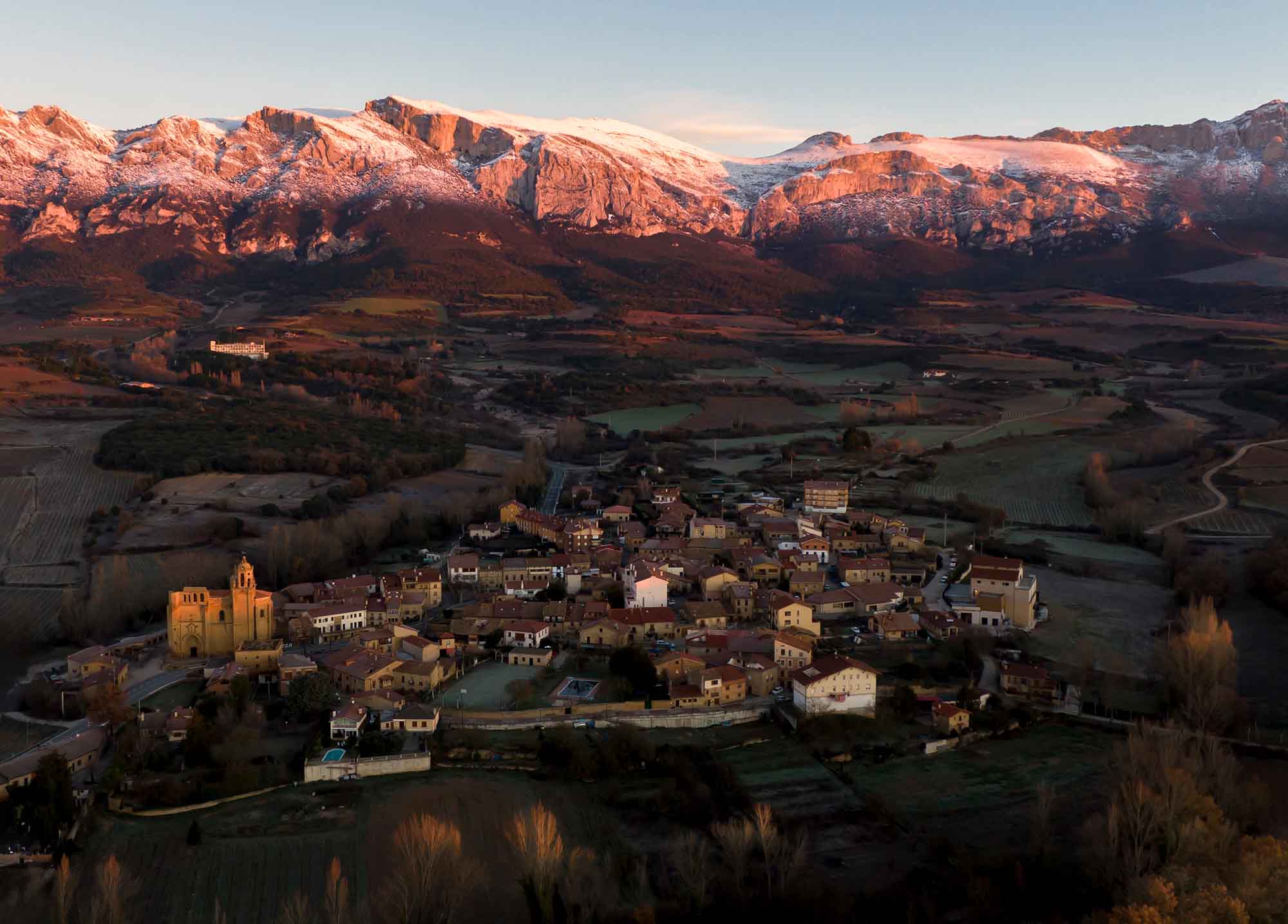 Arquitectura de respeto e integración con el paisaje Arquitectura de respeto e integración con el paisaje