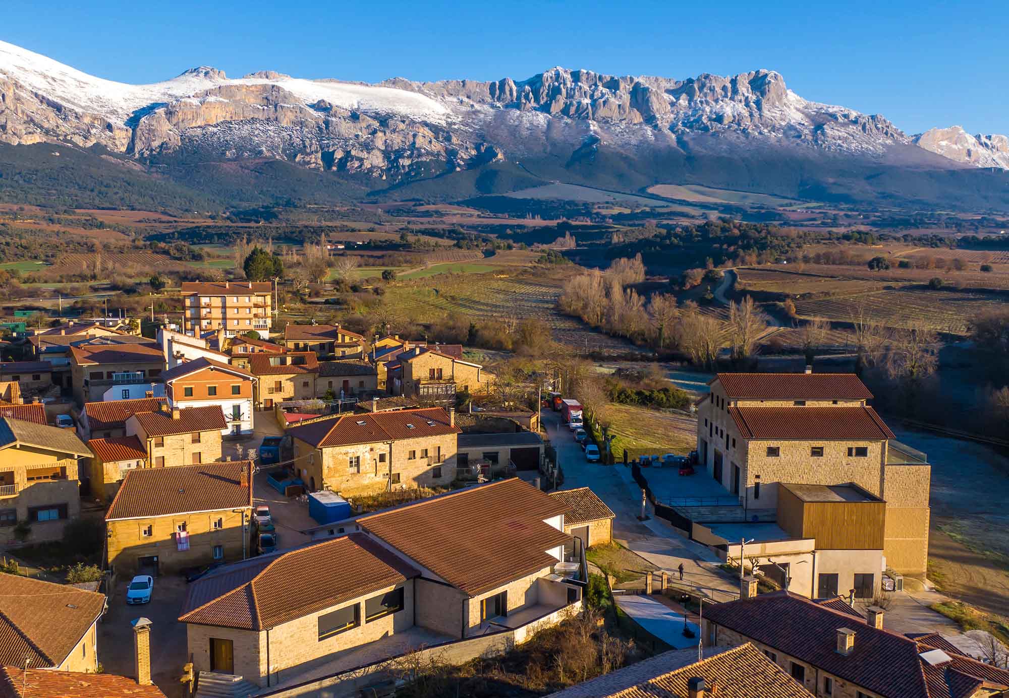 Arquitectura de respeto e integración con el paisaje